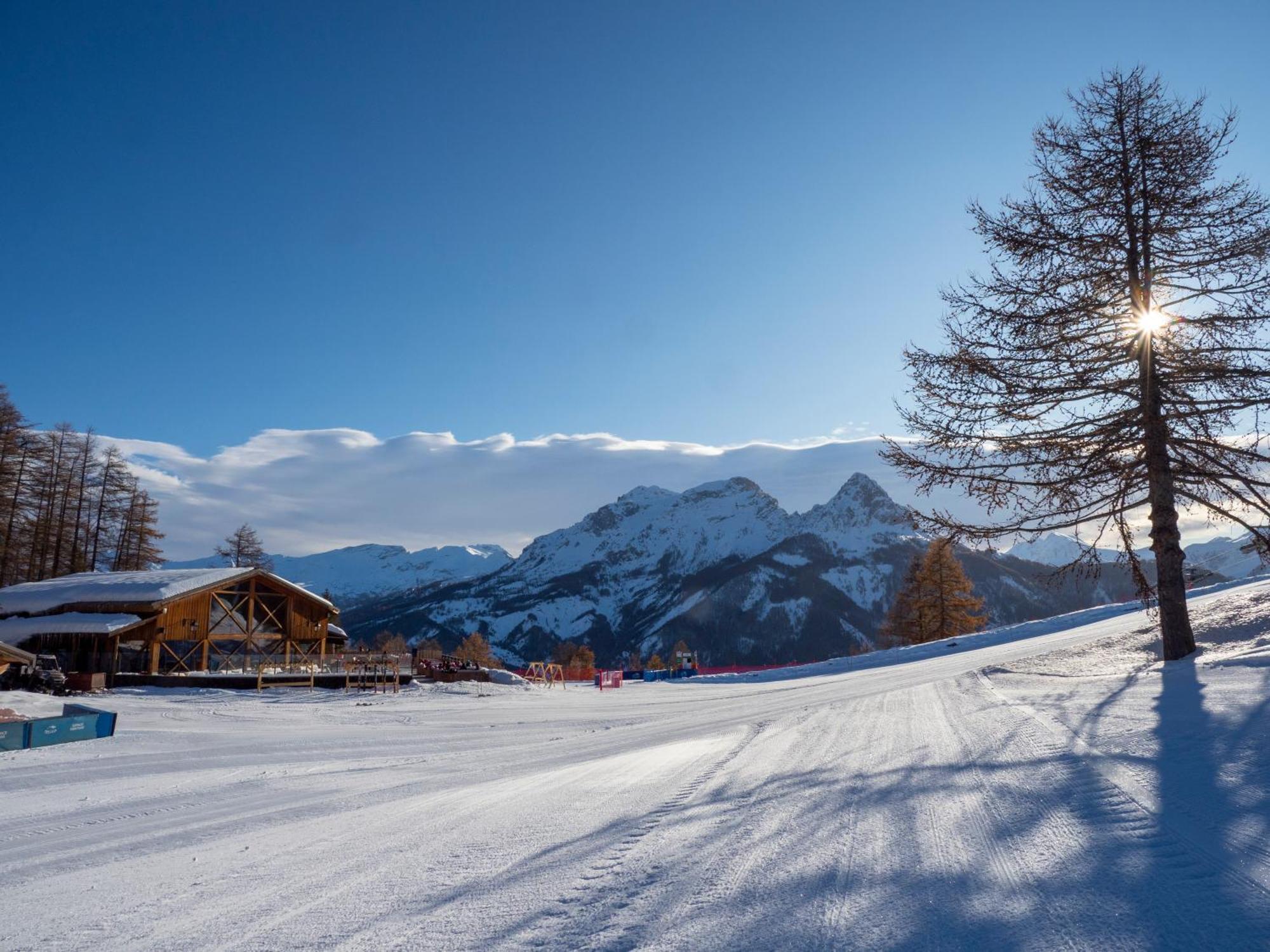 Hotel Sowell Family Les Bergers 3*